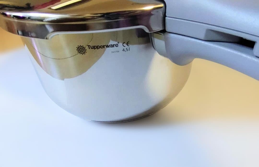 （未使用品)レインボークッカー　圧力鍋　4.5リットル　Tupperware