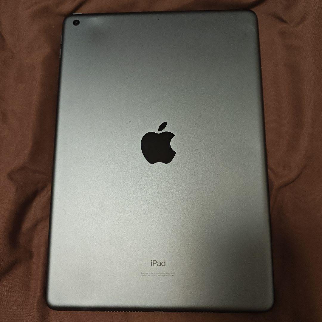Apple iPad 第8世代32gbとケース