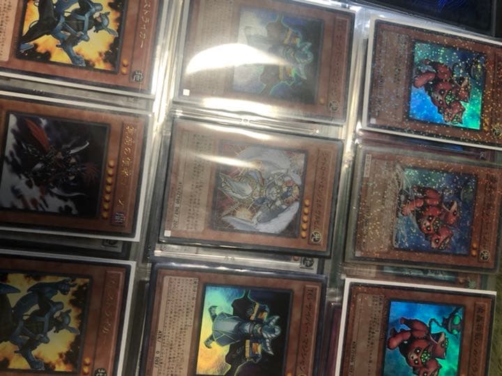 遊戯王引退品　混沌の黒魔術師レリーフなど