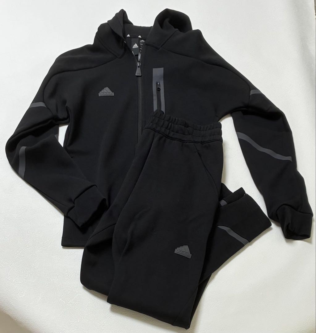 新品タグ付　adidasアディダス スウェット上下　定価21500+税　ジャージ