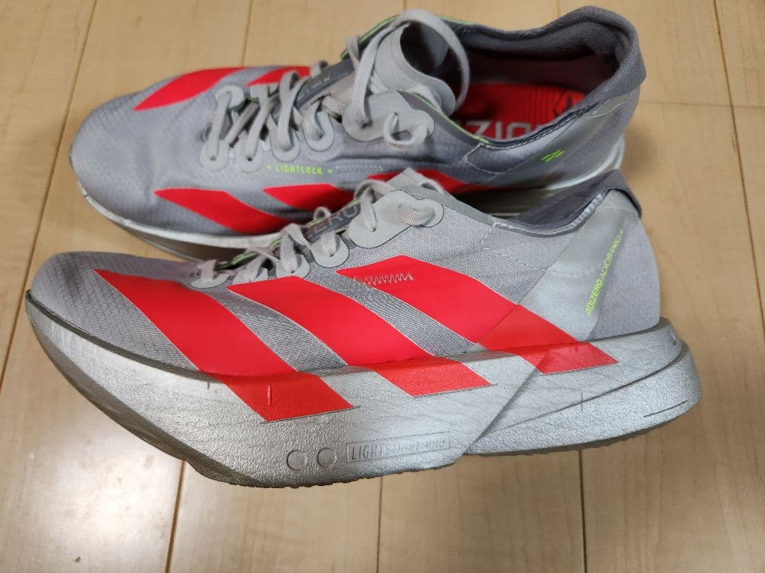 アディゼロ アディオスプロ4　M25.5cm