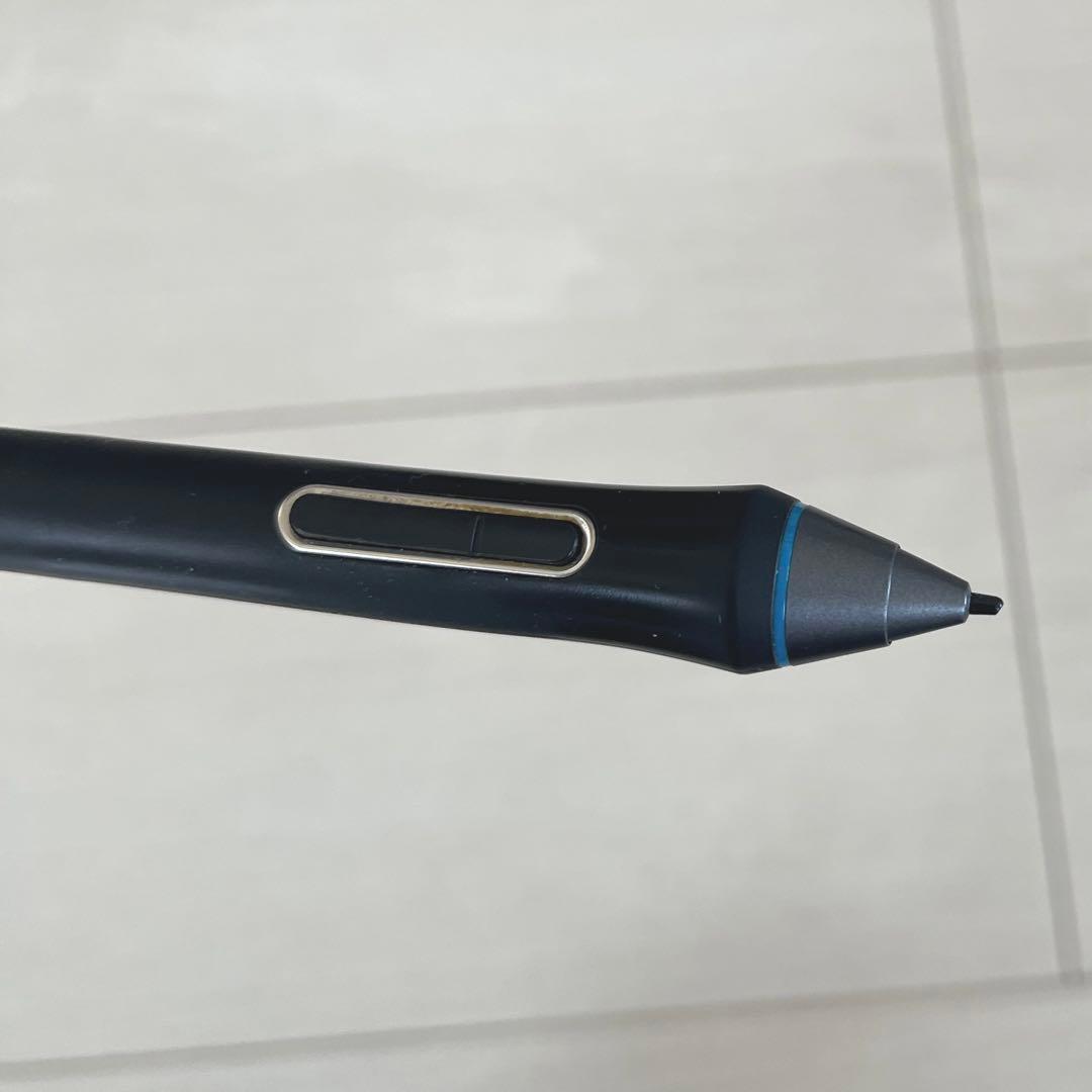 Wacom Cintiq 13hd 液晶ペンタブレット ※傷あり