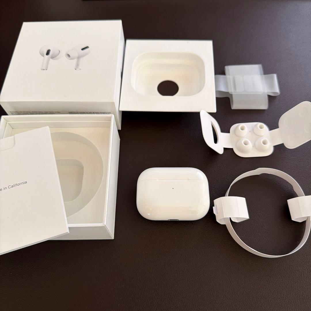 AirPods Pro 第1世代　Apple【左耳ノイズあり】