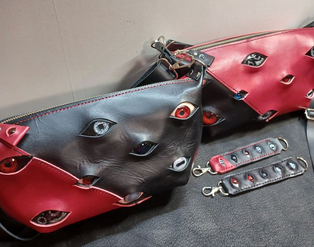 きょうMAMA　目玉付きたっぷりマチのショルダーポーチ&ストラップ