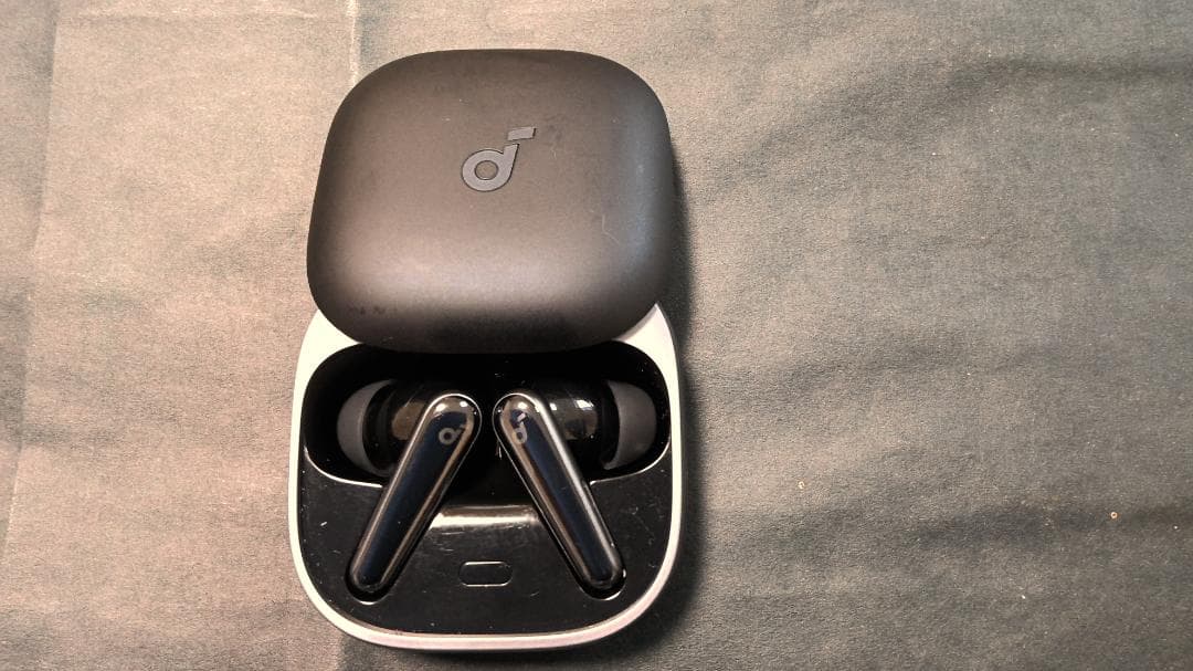 Liberty 5 ワイヤレスイヤフォン ブラック