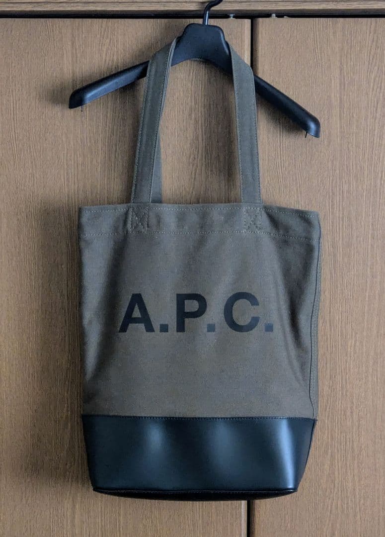 A.P.C. トート カーキ