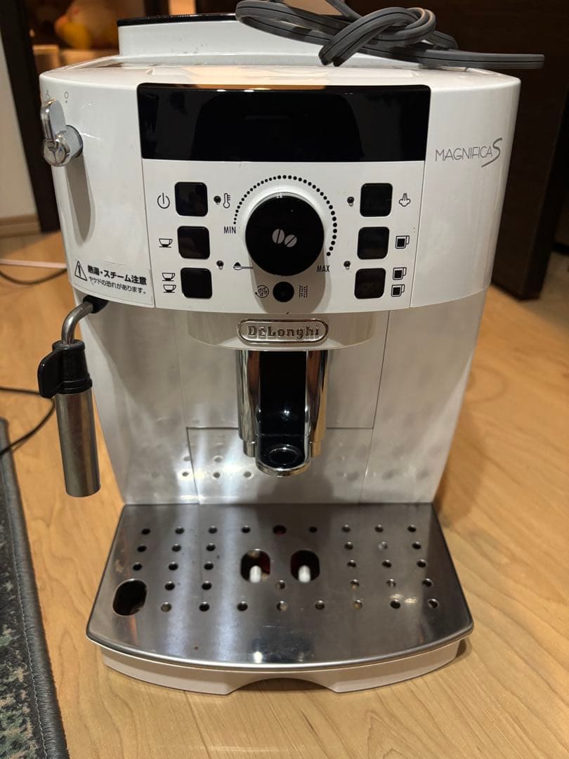 DeLonghi MAGNIFICA S ECAM22112W デロンギ