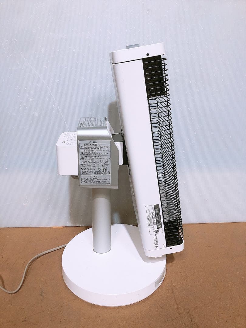 ダイキン 2021年製 遠赤外線暖房機 CER11YS-W 50/60Hz