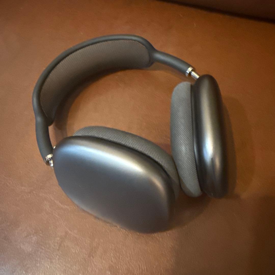 apple airpods max スペースグレイ　（lightening）