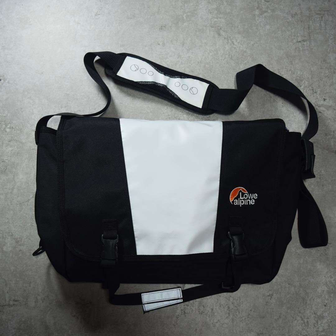 y2k Lowe alpine メッセンジャーバッグ 大容量 ブラック テック系