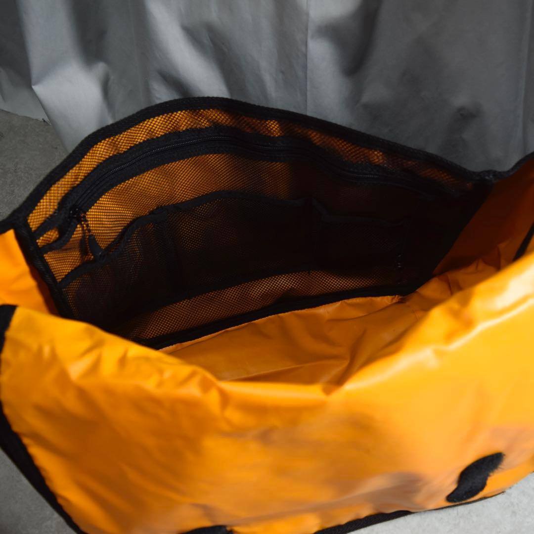 y2k Lowe alpine メッセンジャーバッグ 大容量 ブラック テック系