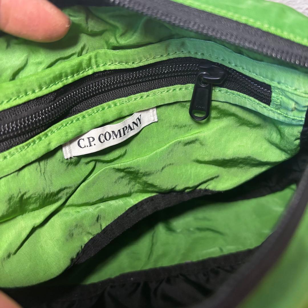新品！C.P. Company グリーン ボディバッグ