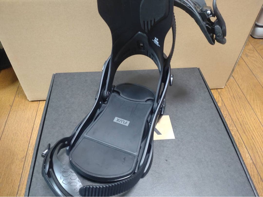 flux フラックス XF 24-25 ブラック sサイズ　滑走回数5回程