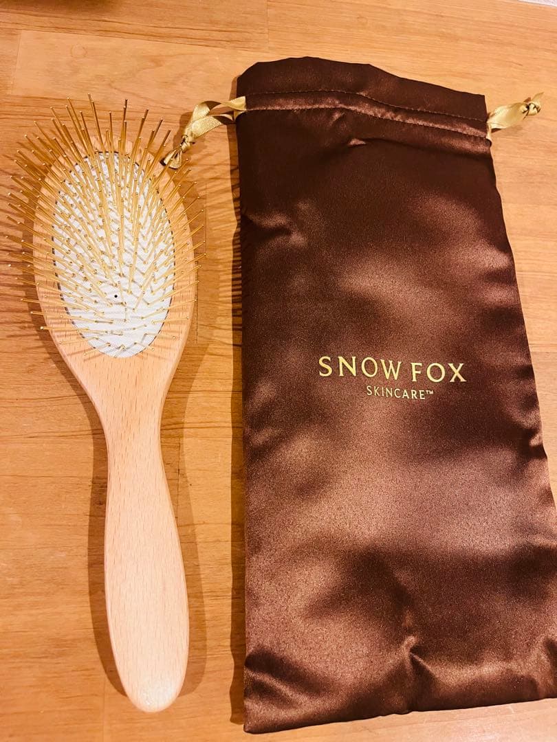  FOX 木製ヘアブラシ ポーチ付き