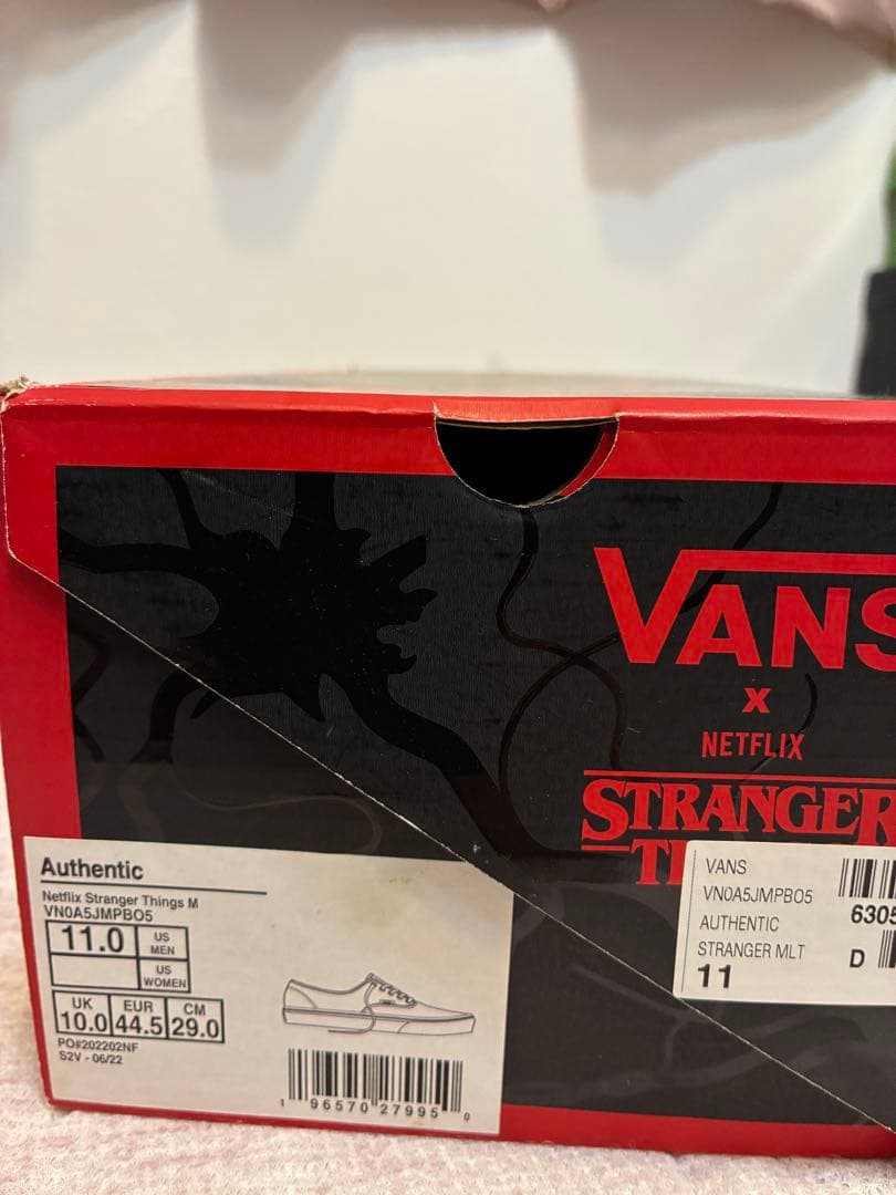 vans × ストレンジャーシングスコラボ