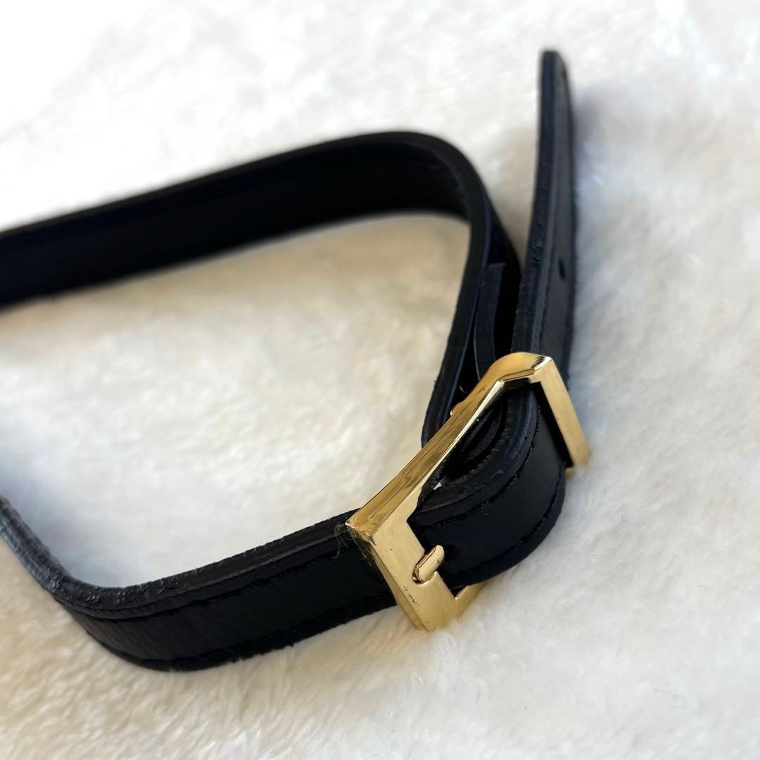 新品未使用　オウレンティ　キルティング　レザー　ボディバッグ　軽量　ブラック