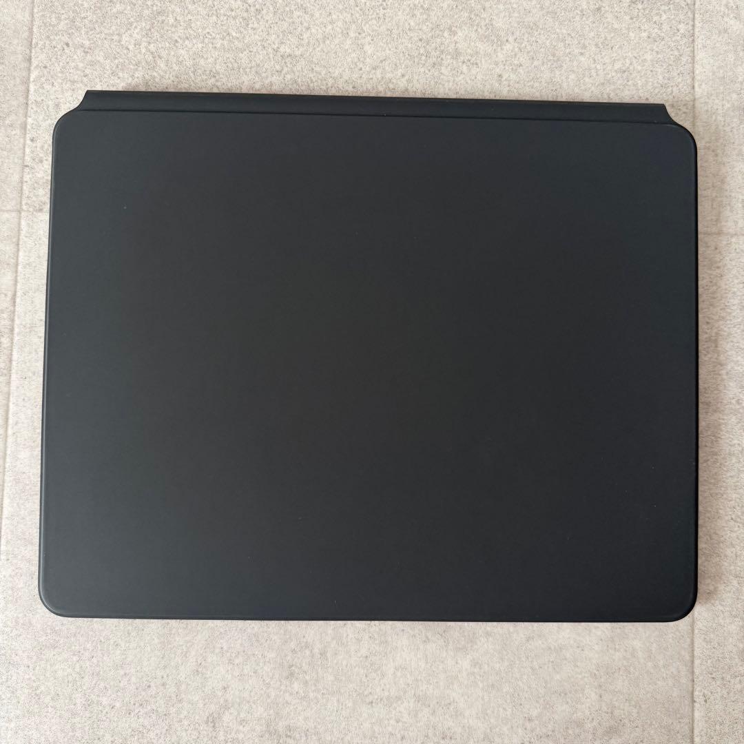 アップル　iPad Magic Keyboard MXQU2J/A 　キーボード