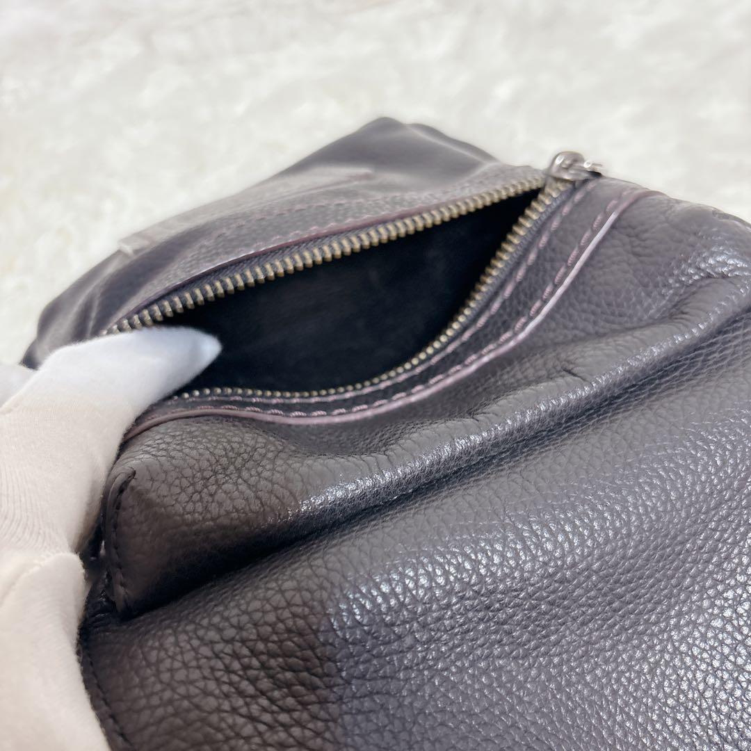 COACH スリングショルダー　クロスボディ　ボディバッグ　肩掛け