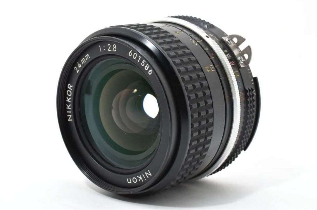 NIKKOR 24mm f/2.8 レンズ