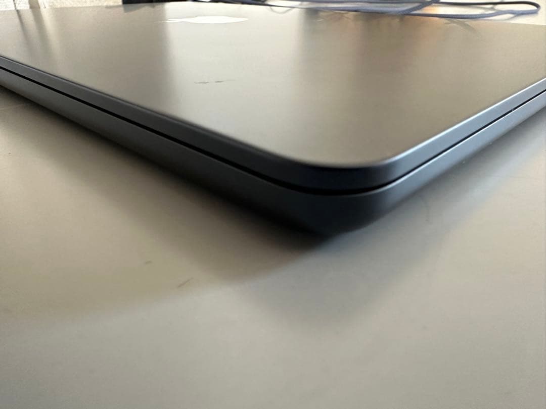 MacBook本体 Macbook Air M2 8GB 256GB