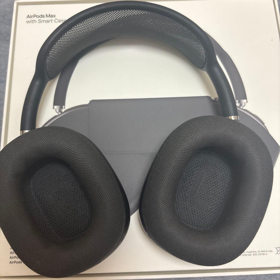 ヘッドホン Airpods max black