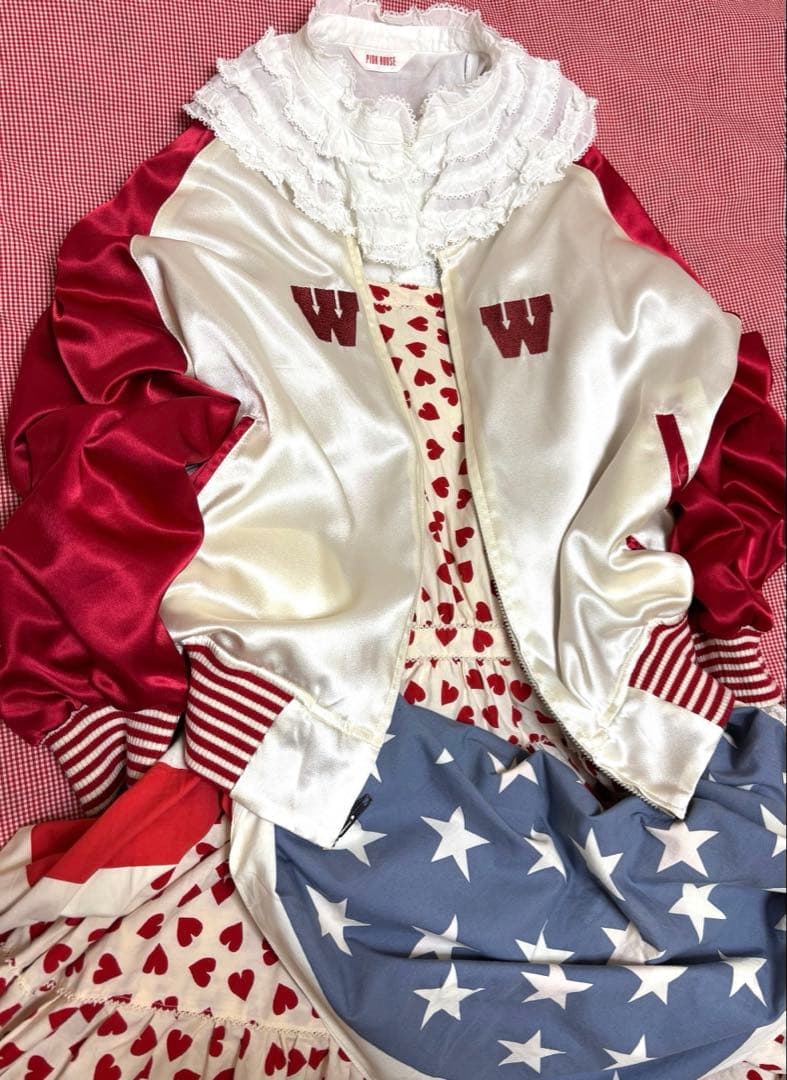 最終土日価格ワンダフルワールド 熊とブーケ刺繍 スカジャン 検♥️ピンクハウス