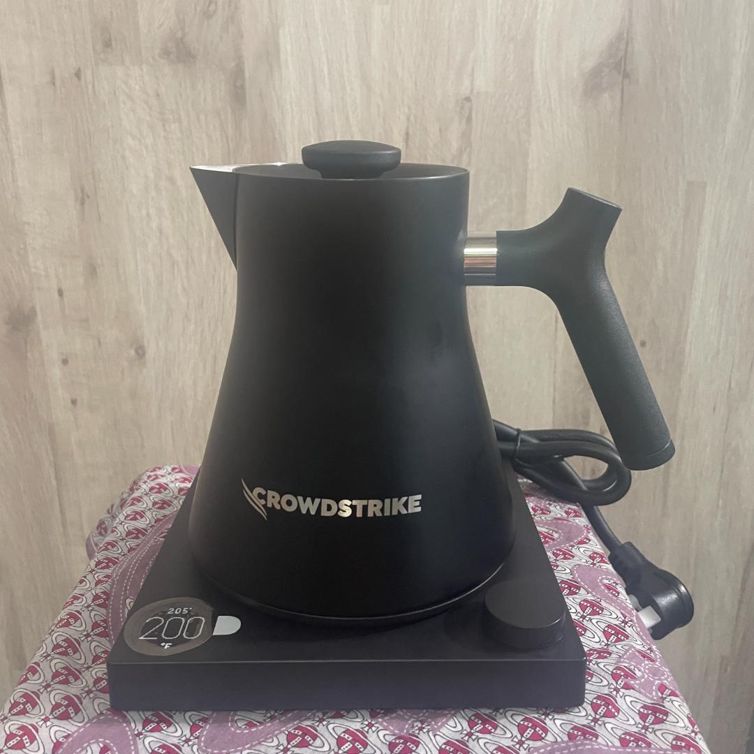 FELLOW フェロー Corvo EKG 温電気ケトル マットブラック 新古品