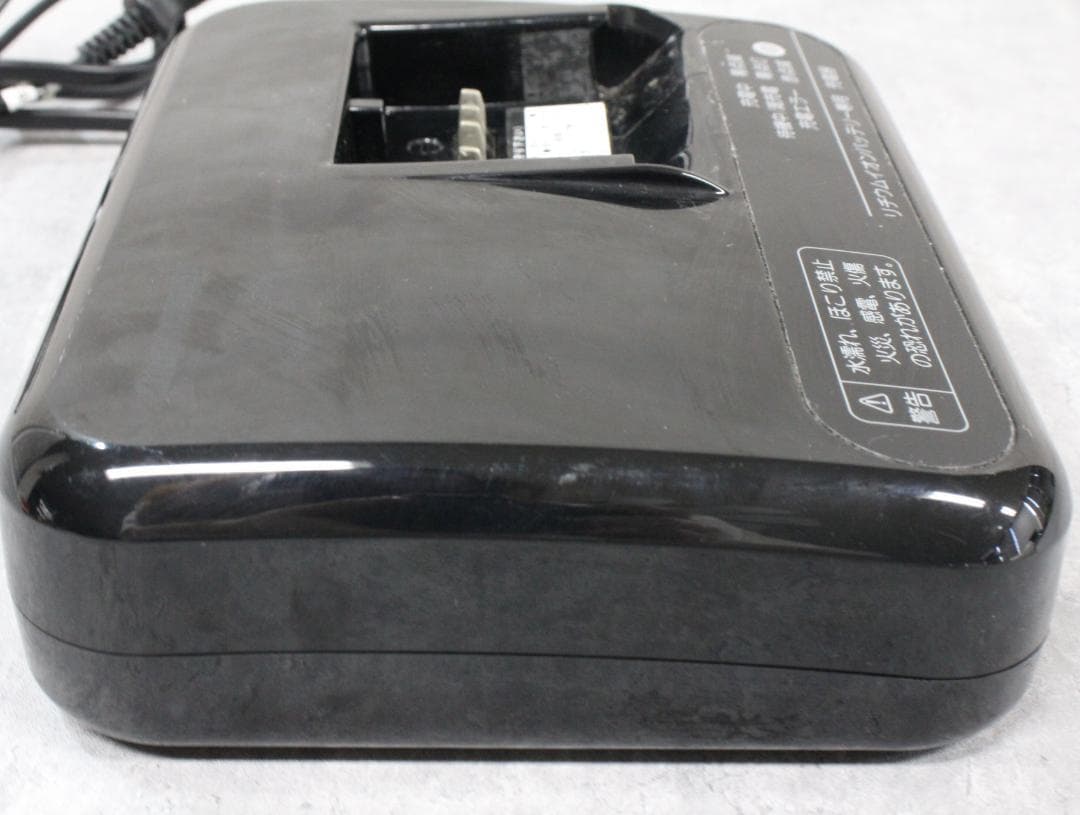 ★清掃済 ブリヂストン アシスト自転車充電器　P5568 B010111