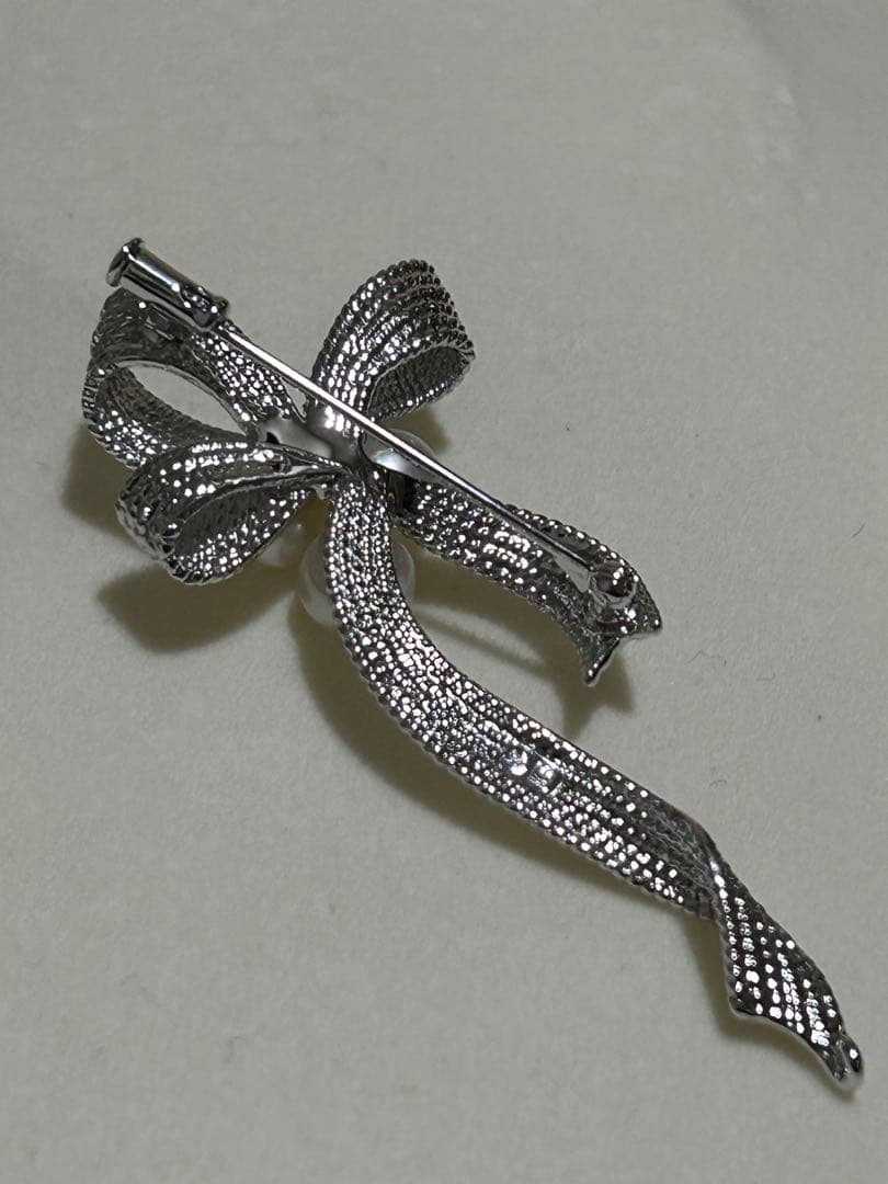 TASAKI ブローチ　付属品はありません