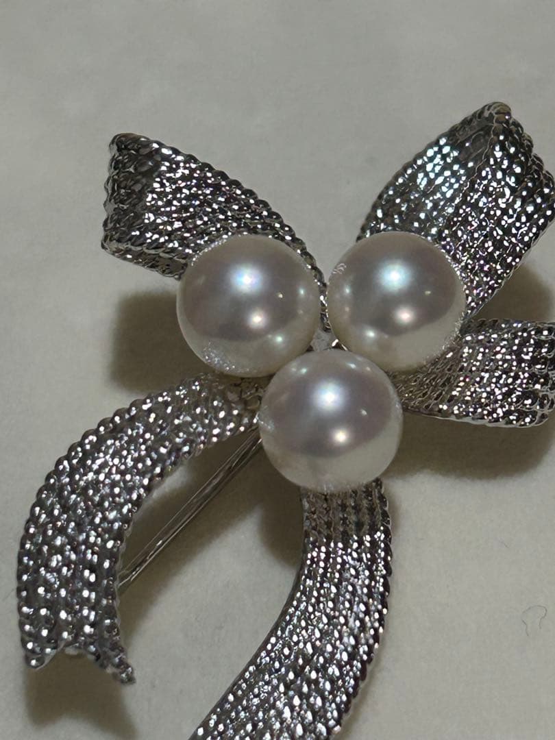 TASAKI ブローチ　付属品はありません