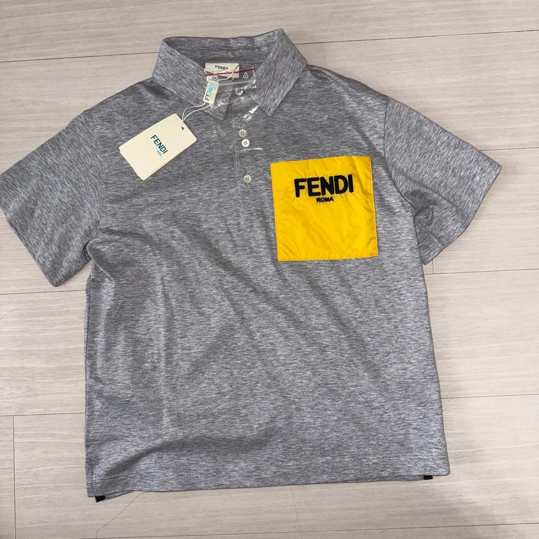 フェンディ⭐︎Tシャツ