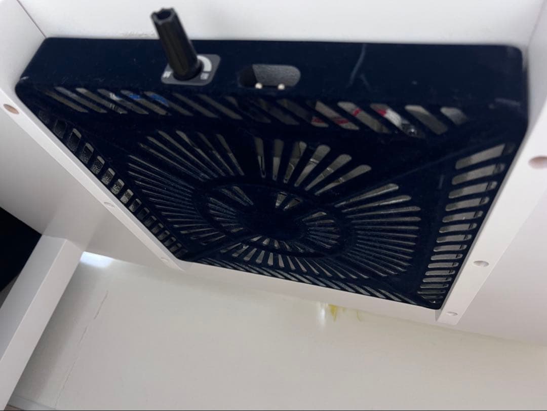 こたつとしても使えるテーブル