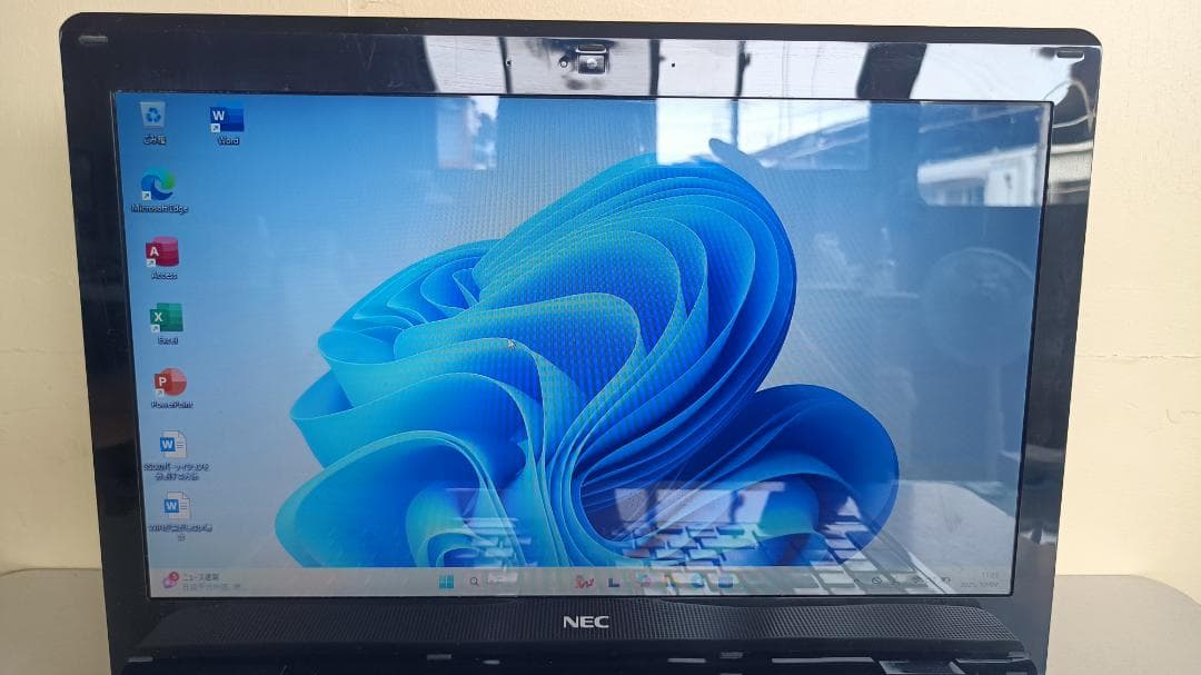 Blu-rayノートパソコンNEC Core i7 SSD128G メモリ8G