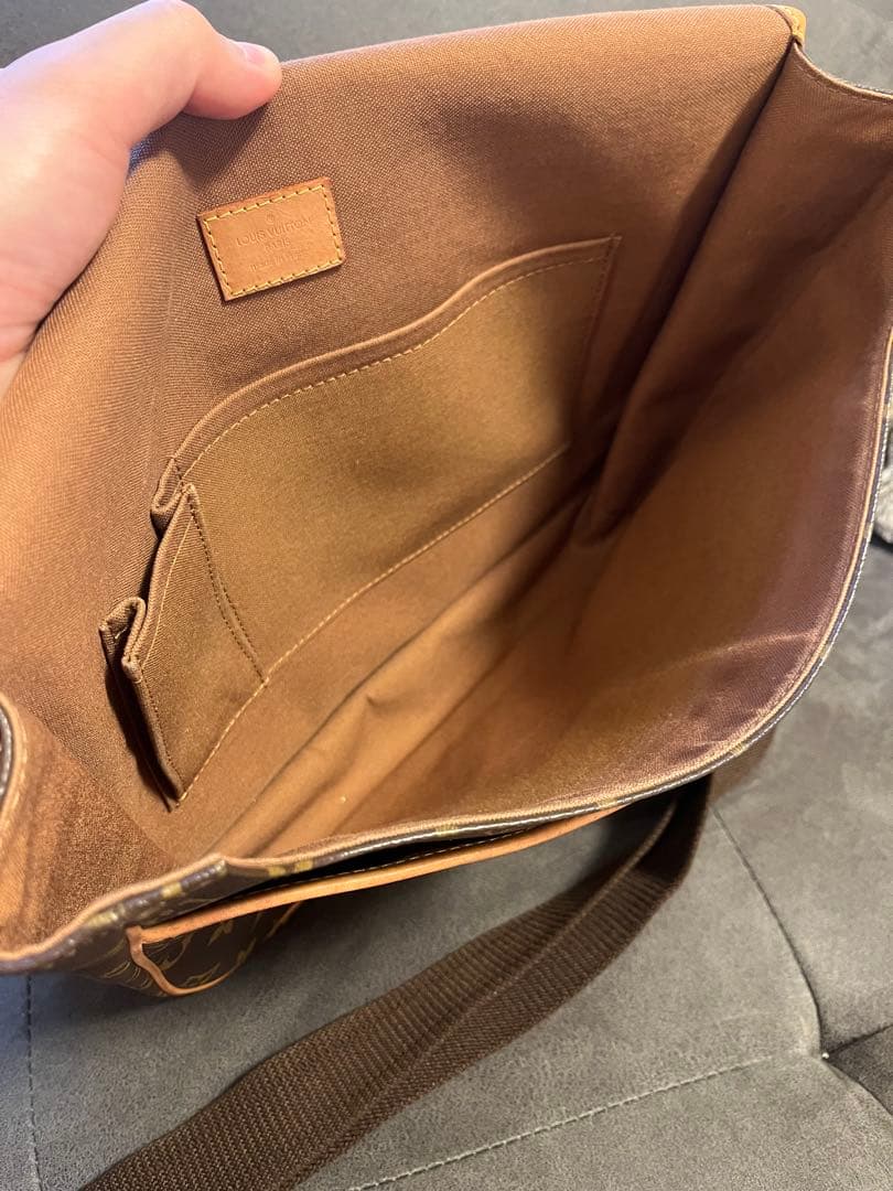 美品 Louis Vuitton メッセンジャー ボスフォールGM M40105