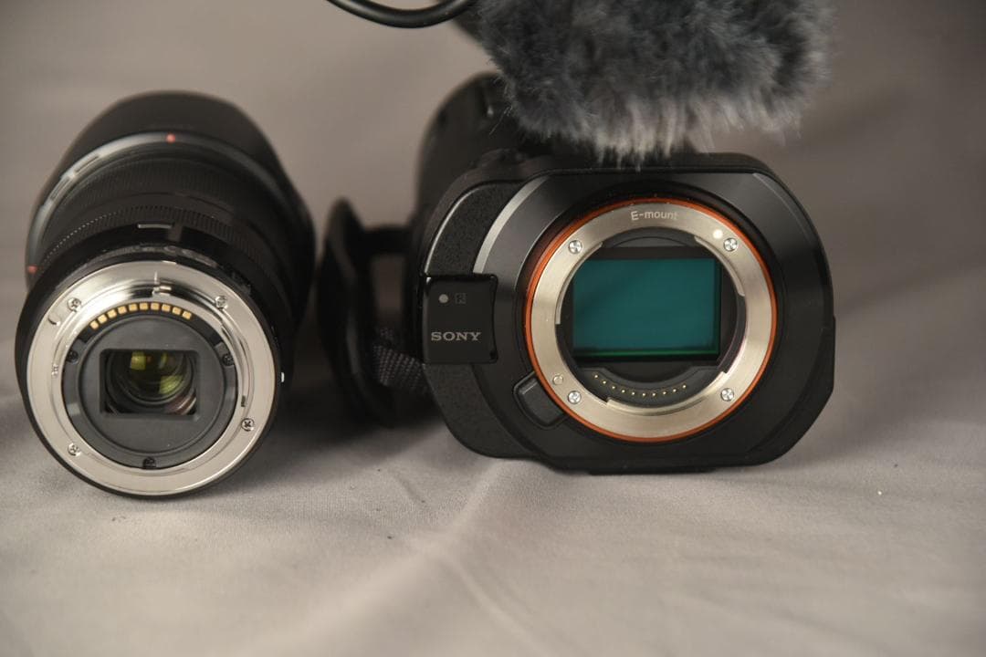 SONY NEX-VG900 フルサイズ・ XLR・レンズ・純正バッテリー付