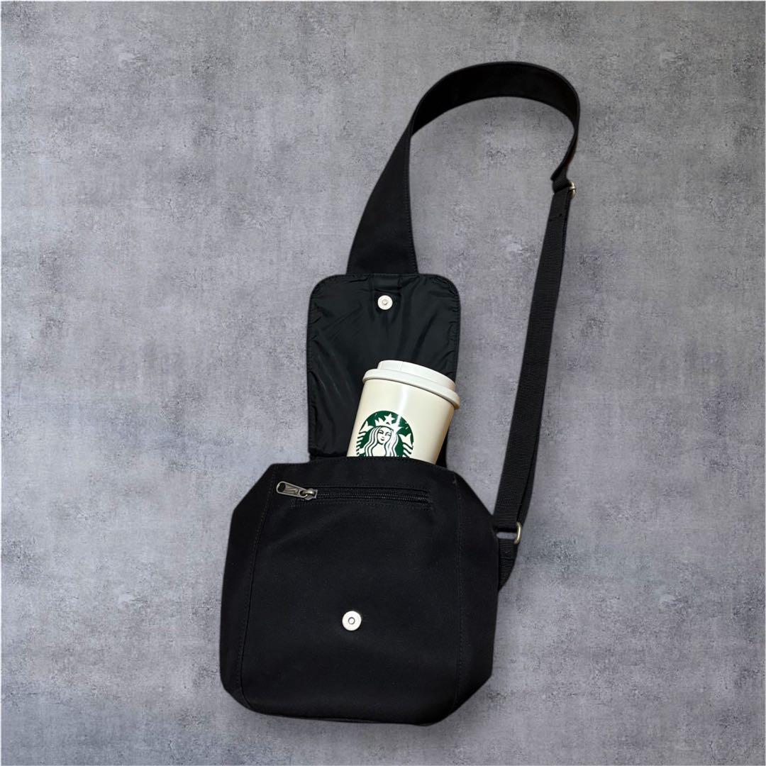 レア 00s NIKE ワンショルダーバッグ　ボディバッグ　スリングバック