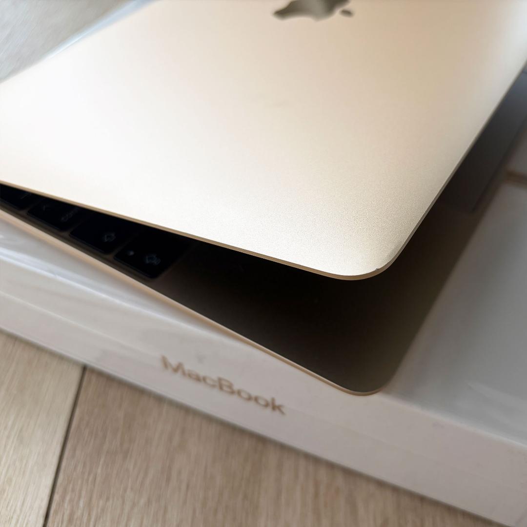 【美品】MacBook12 2017 8GB/256GB ゴールド