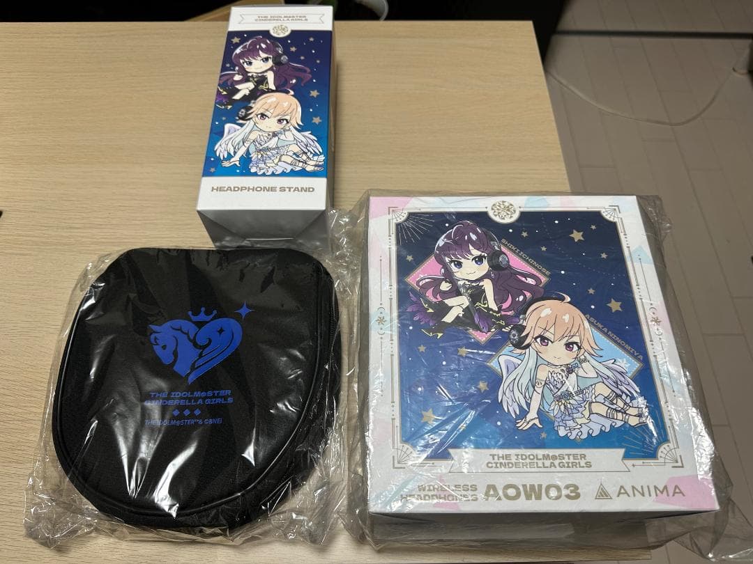 アイドルマスター ボイス入り ワイヤレスヘッドホン AOW03 スタンド ポーチ