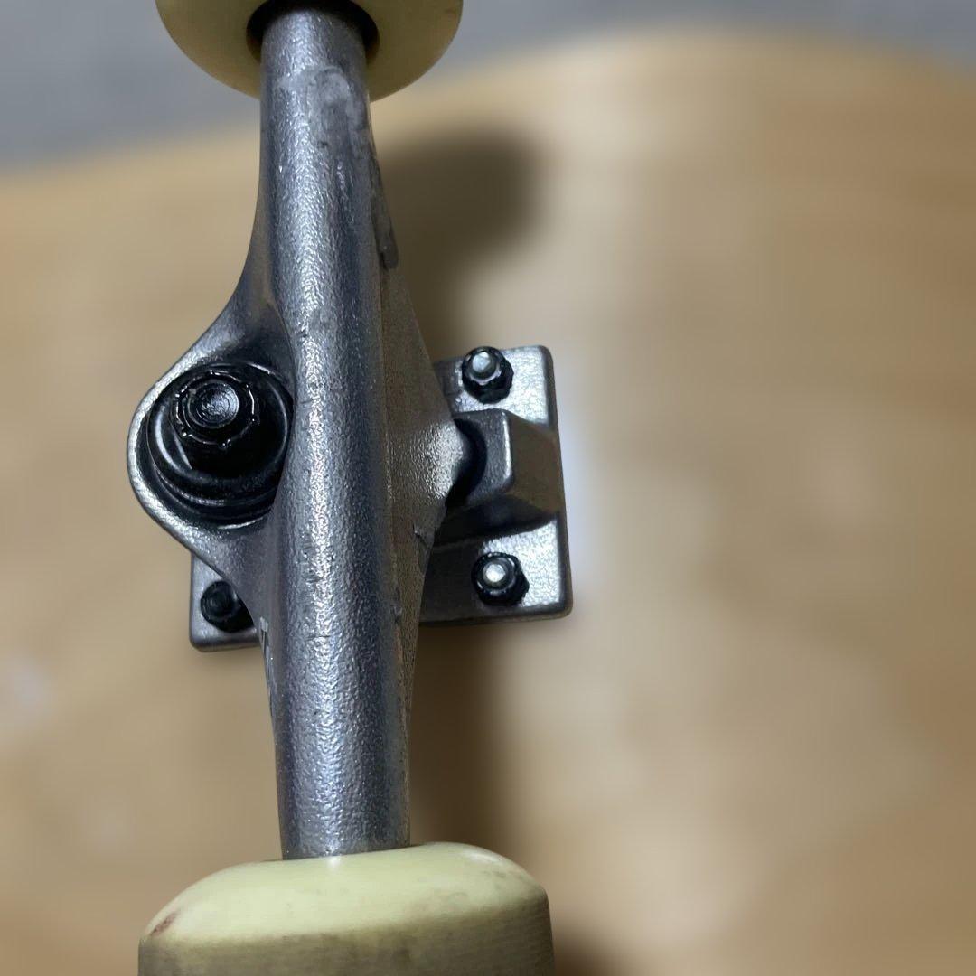 THREE WEATHER スケートボード　コンプリート スケボー　8インチ