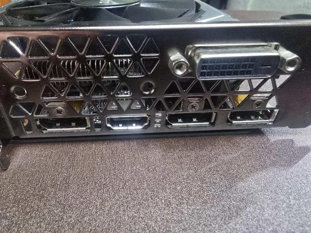 【動作確認済】NVIDIA GeForce GTX1070 8GB ZOTAC