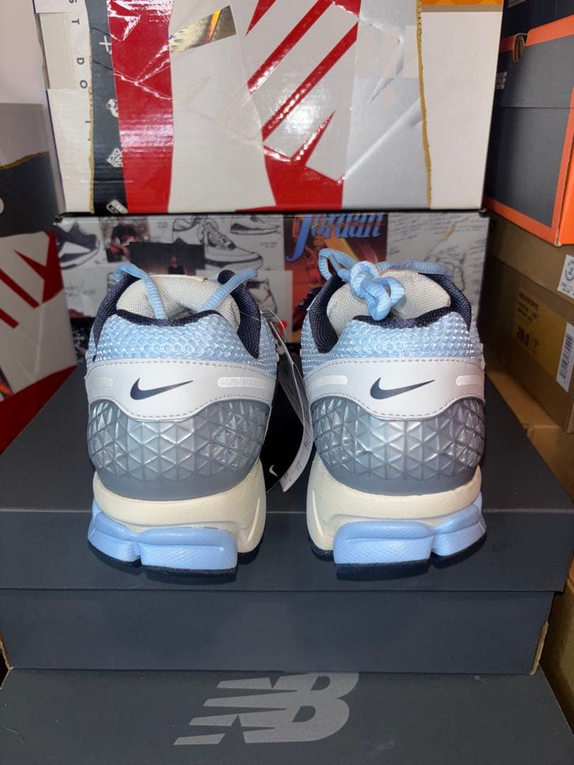 29.0 新品 箱タグ付き NIKE ZOOM VOMERO 5 29