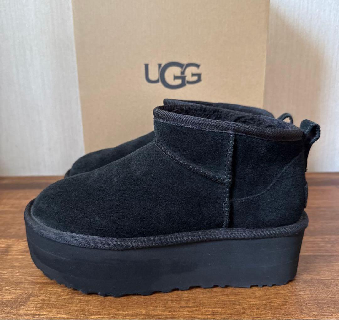 UGG ウルトラ　ミニ プラットフォーム　厚底ムートンブーツ　23cm UK4