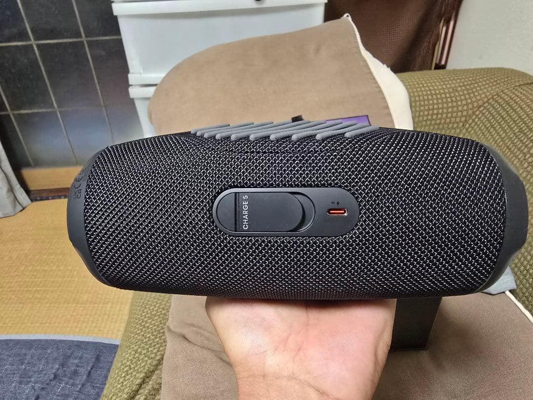JBL Charge 5 スピーカー ブラック　シリコンケース付き
