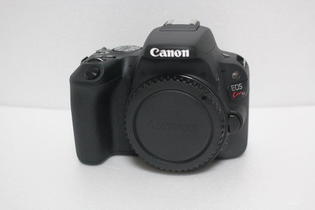 ☆キャノン☆canon kiss x9 標準&望遠&単焦点トリプルレンズセット