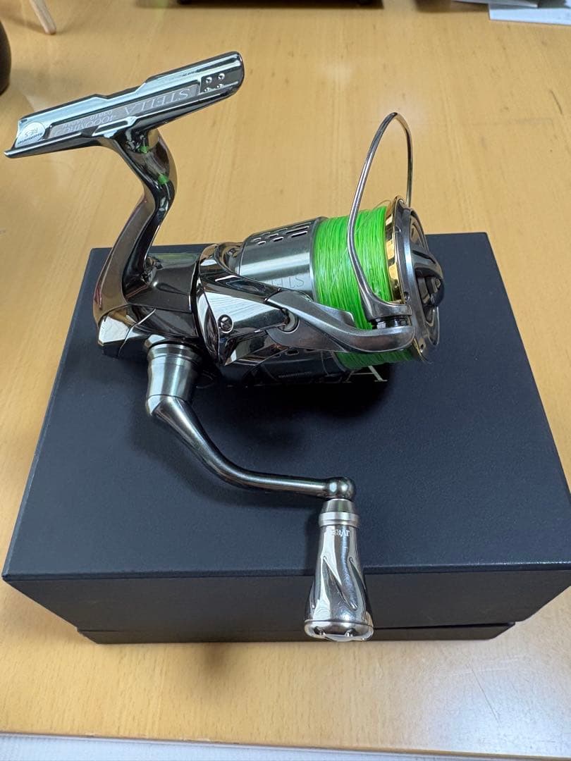 SHIMANO 18 STELLA 4000MHG スピニングリール