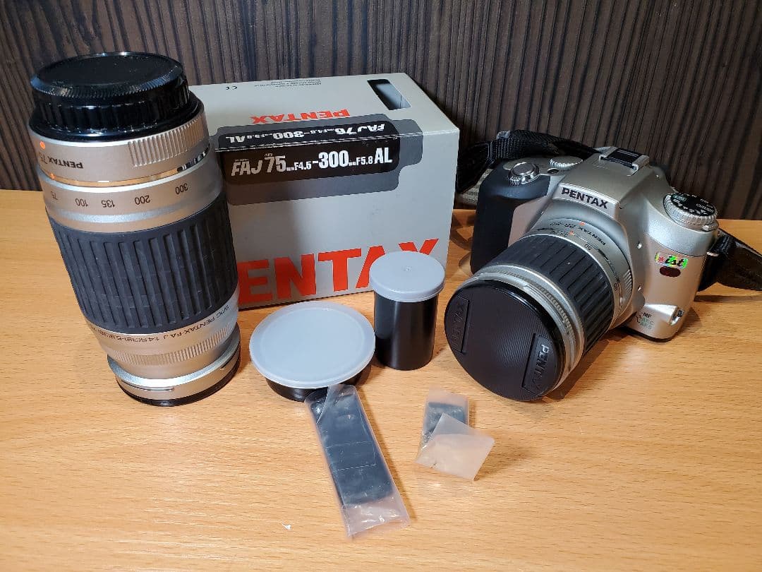 PENTAX *ist フィルムカメラ