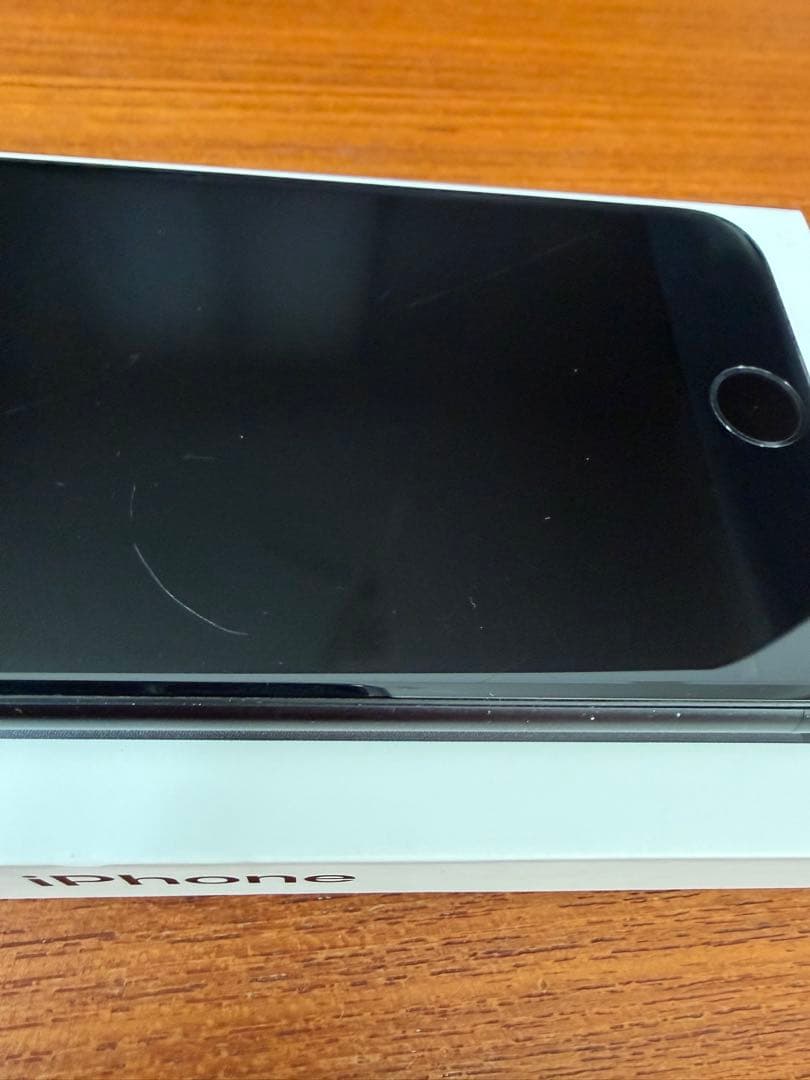 iPhone SE (第2世代) ブラック 箱、ケーブル付き