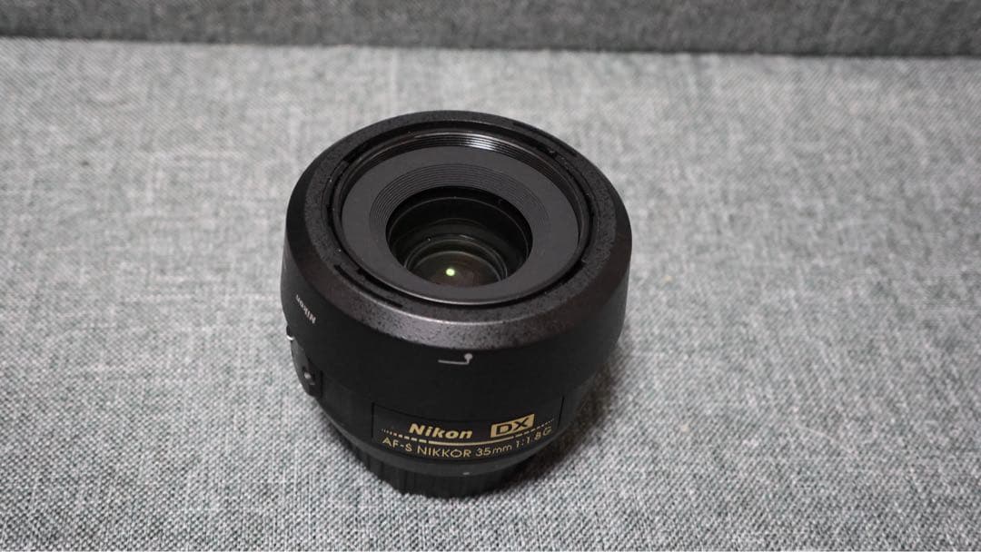 AF-S DX NIKKOR 35mm f/1.8G ニコン　単焦点レンズ