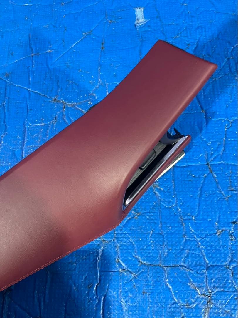 マツダ3 BPFJ3R エアコン吹き出しパネル　赤　※フォロー割OK