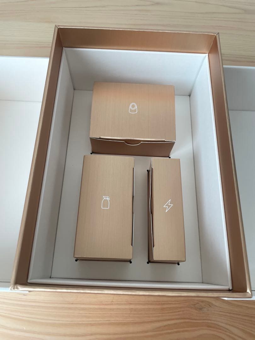 YAMAN 美顔器 充電器•スタンド付き　フォトプラスシャイニーネオ